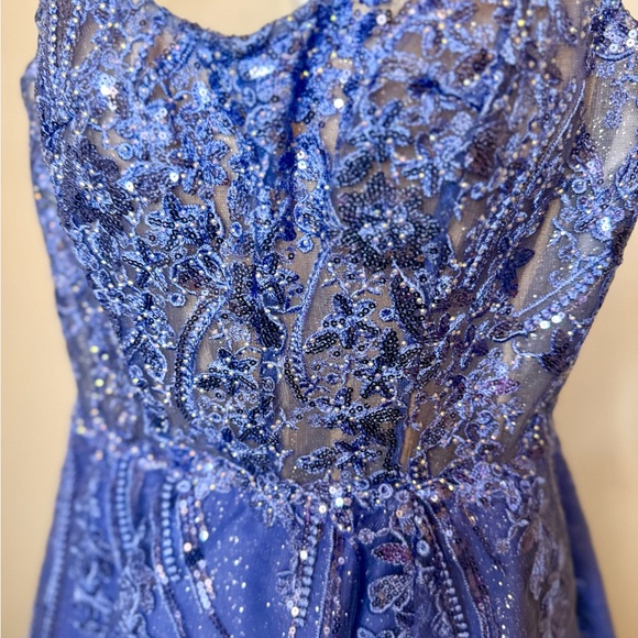 Sherri Hill Elegant Lace Formal Dress - Picture 4 of 12